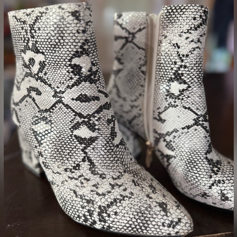 Women's Snake Print Ankle Boots